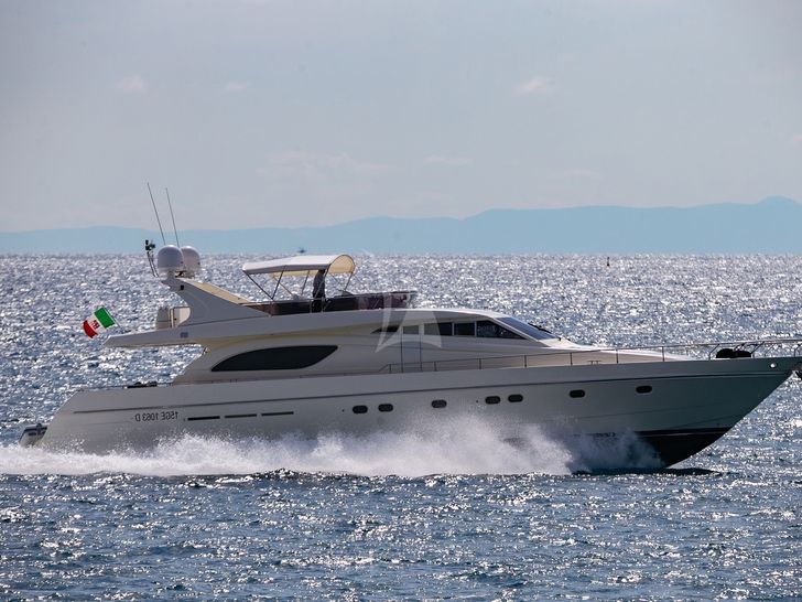 MAITE Ferretti 72 Side View