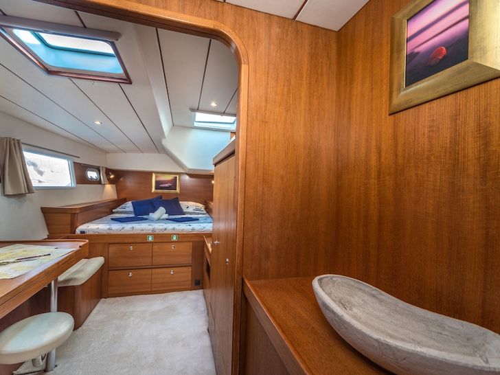 master cabin master cabin