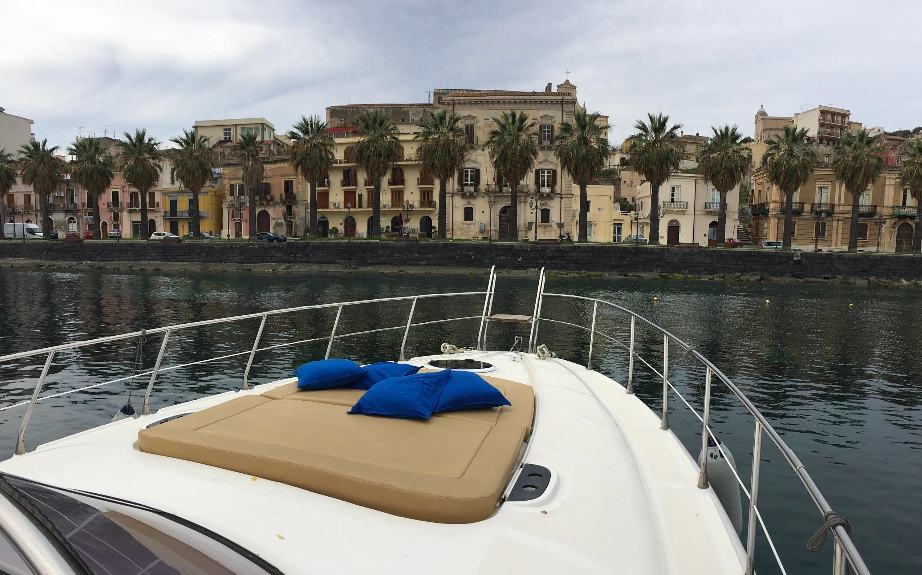 Charter Yacht Mano 38.5 - Taormina - Acitrezza - Siracusa - Lipari