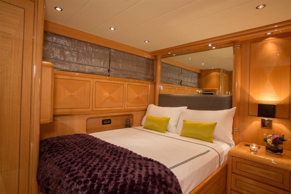 Charter Yacht Mangusta 72 - Day Charter - Miami - Bahamas