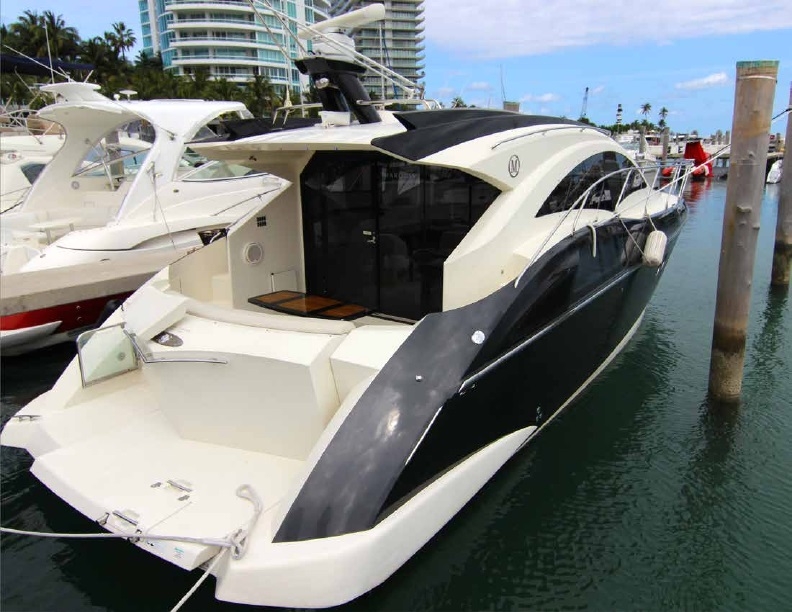 Charter Yacht Marquis 40 SC - 2 Cabins - Miami Day Boat Rental - Miami - South Beach - Biscayne Bay
