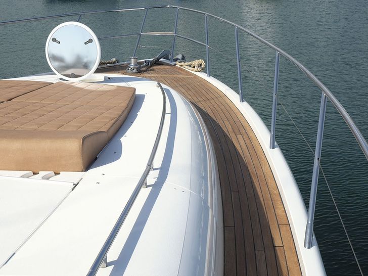 Princess V65 - Bow Princess V65 - Bow