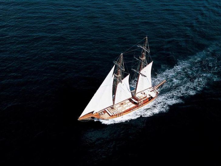 Sailing Sailing