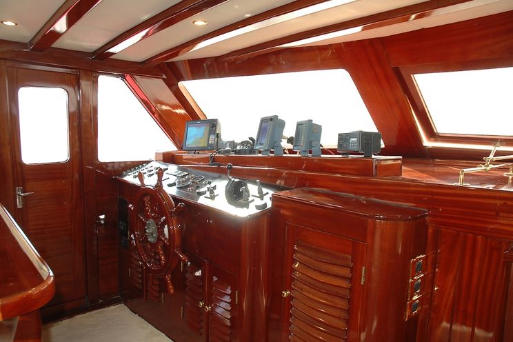 Charter Yacht MATINA - 38m Custom Build - 8 Cabins - Athens - Hydra - Spetses