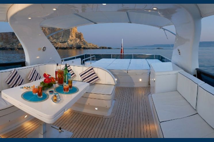 Charter Yacht MEME - Maiora 24m - 4 Cabins - French Riviera - Italian Riviera - Monaco - Corsica - Sardinia - Sicily