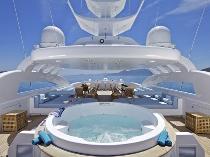 MIA RAMA Golden Yachts 176 Jacuzzi MIA RAMA Golden Yachts 176 Jacuzzi