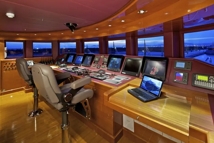 Charter Yacht MIA RAMA - Golden Yachts 176 - 7 Cabins - Greece - Athens - Mykonos