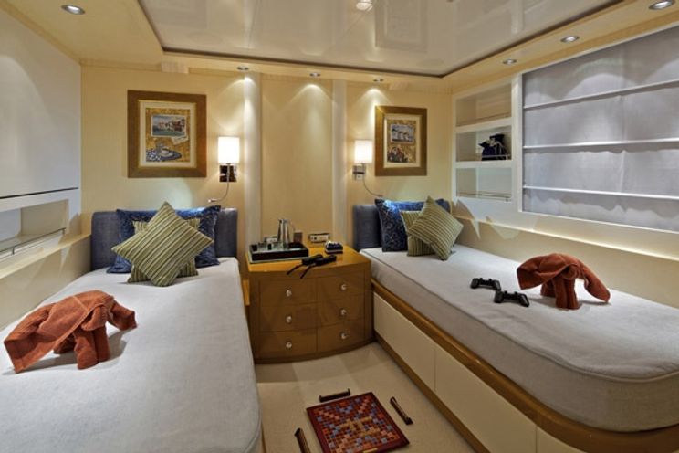 Charter Yacht MIA RAMA - Golden Yachts 176 - 7 Cabins - Greece - Athens - Mykonos
