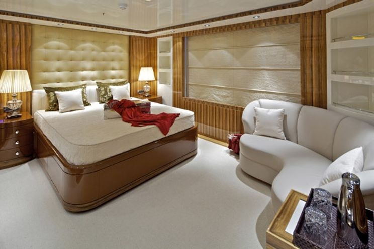 Charter Yacht MIA RAMA - Golden Yachts 176 - 7 Cabins - Greece - Athens - Mykonos
