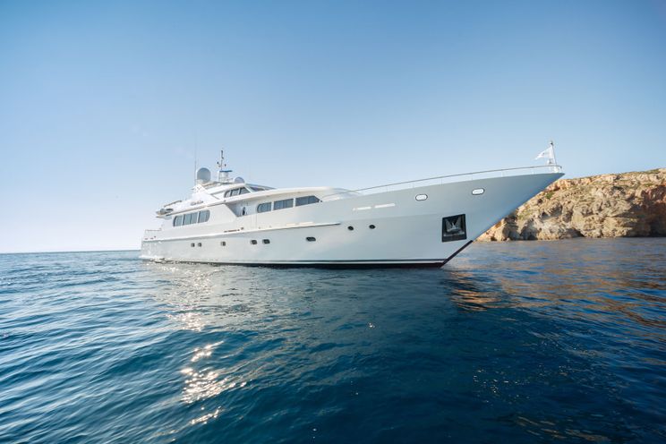 Charter Yacht MILOS AT SEA - Codecasa 35m - 4 Cabins - Mykonos - Lefkas - Santorini - Athens