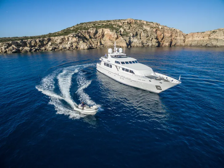 MILOS AT SEA Codecasa 35m Tender MILOS AT SEA Codecasa 35m Tender