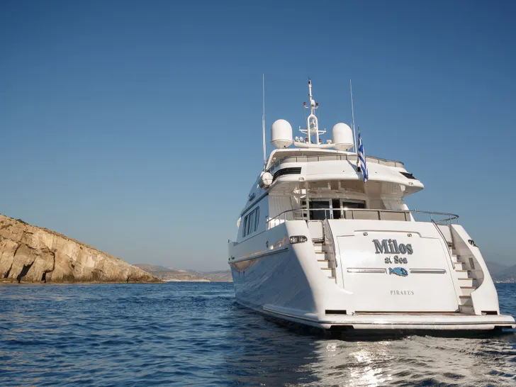 MILOS AT SEA Codecasa 35m Rear MILOS AT SEA Codecasa 35m Rear