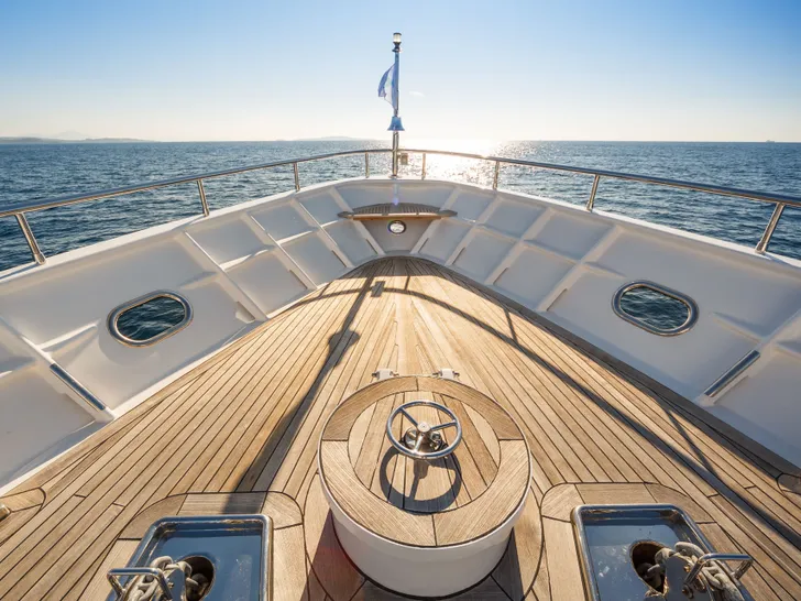 MILOS AT SEA Codecasa 35m Bow MILOS AT SEA Codecasa 35m Bow