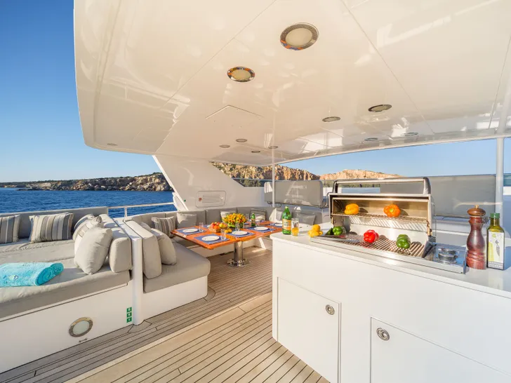 MILOS AT SEA Codecasa 35m Sun Deck MILOS AT SEA Codecasa 35m Sun Deck