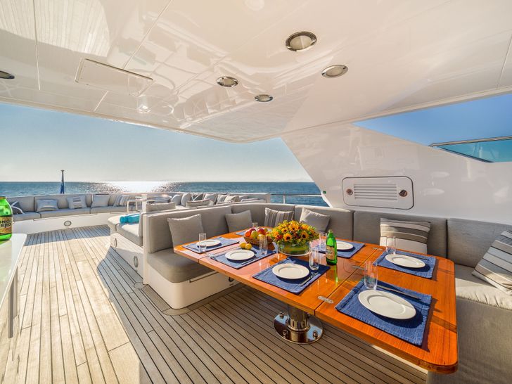 MILOS AT SEA Codecasa 35m Sun Deck MILOS AT SEA Codecasa 35m Sun Deck