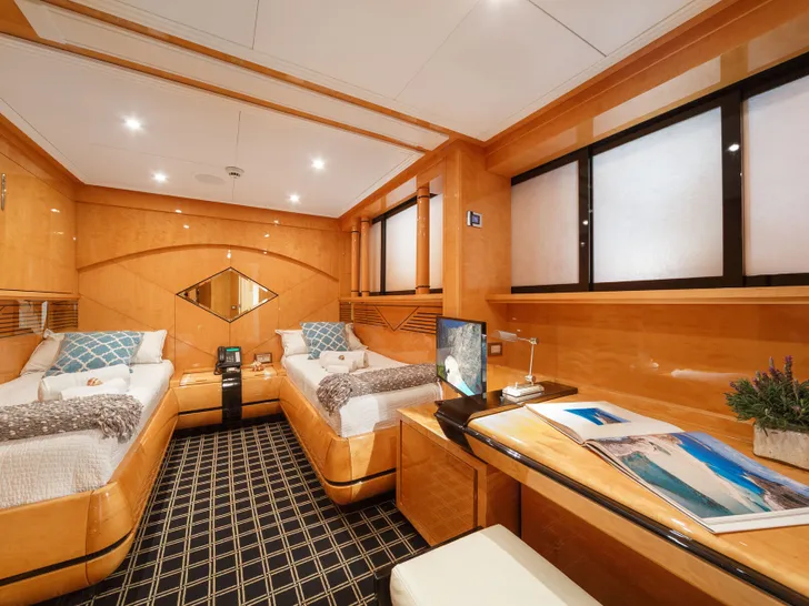 MILOS AT SEA Codecasa 35m Twin Cabin MILOS AT SEA Codecasa 35m Twin Cabin