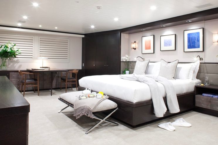 Charter Yacht MIRAGE - Feadship 53m - 7 Cabins - Cannes - Monaco - Naples - Caribbean - Bahamas