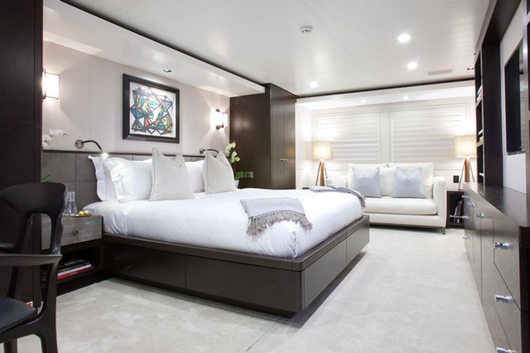 Charter Yacht MIRAGE - Feadship 53m - 7 Cabins - Cannes - Monaco - Naples - Caribbean - Bahamas