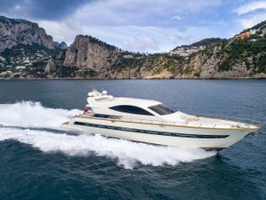 Moki - Cerri 86 - Day Charter - 4 cabins - Amalfi - Sorrento - Capri Moki - Cerri 86 - Day Charter - 4 cabins - Amalfi - Sorrento - Capri