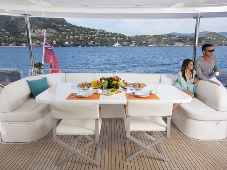 MOLLY MALONE Princess 95 Luxury Motoryacht Al Fresco