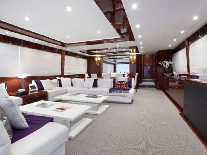 MOLLY MALONE Princess 95 Luxury Motoryacht Saloon