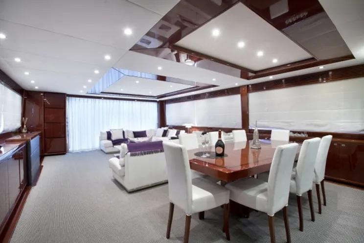 Charter Yacht MOLLY MALONE - Princess 95 - 4 Cabins - Cannes - St Tropez - Monaco