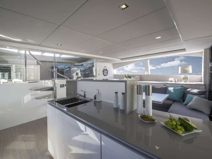 MOONDANCE - Sunreef 70 MOONDANCE - Sunreef 70