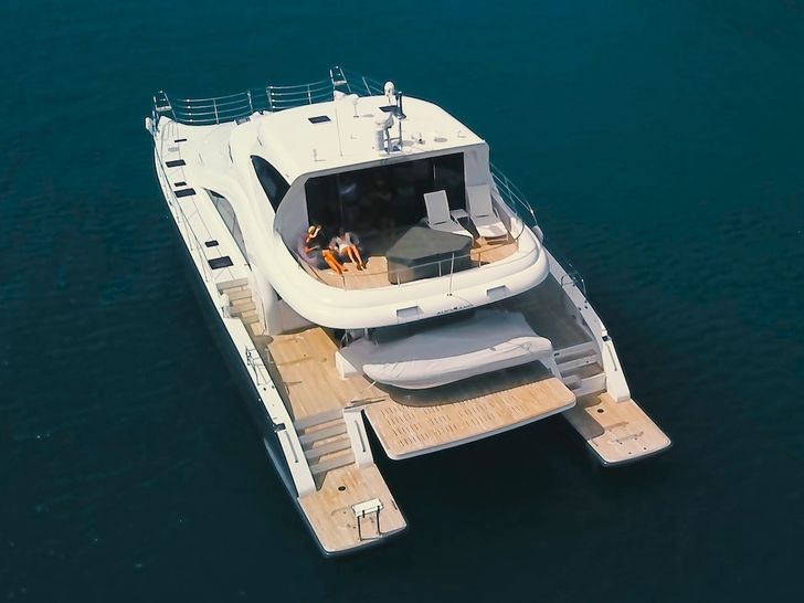 MOONDANCE - Sunreef 70 MOONDANCE - Sunreef 70