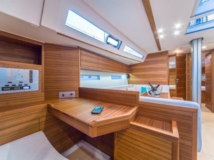 Charter Table Charter Table