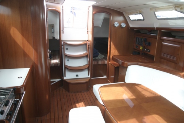 Charter Yacht Oceanis 393 - 3 Cabins - Split - Dubrovnik
