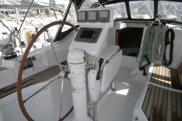 Charter Yacht Oceanis 393 - 3 Cabins - Split - Dubrovnik