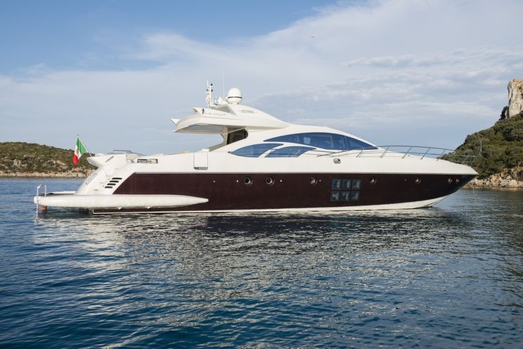 Charter Yacht MR LOUIS - Azimut 86s - Sardinia - Porto Cervo - Olbia