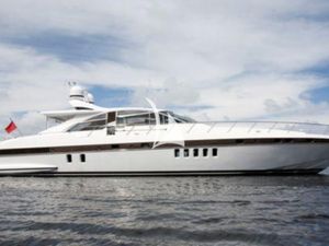 MR M - Mangusta 80 - 3 cabins - French Riviera - Cannes - St Tropez - Monaco MR M - Mangusta 80 - 3 cabins - French Riviera - Cannes - St Tropez - Monaco