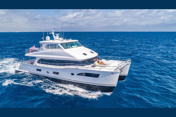 Charter Yacht MUCHO GUSTO - Horizon 65 Power Cat - 3 Cabins - Bahamas - Nassau - Exumas