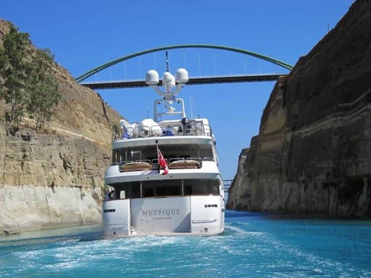 MUSTIQUE - Trinity Yachts 180