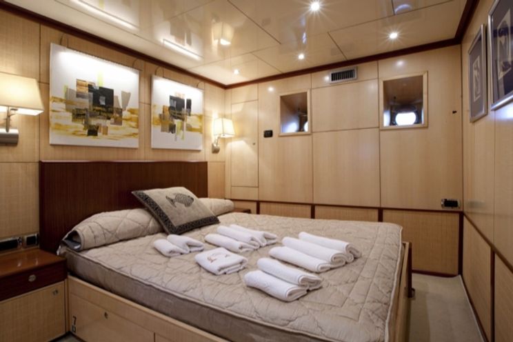 Charter Yacht M/Y CLARA ONE - 7 Cabins - Marseille Event Charter
