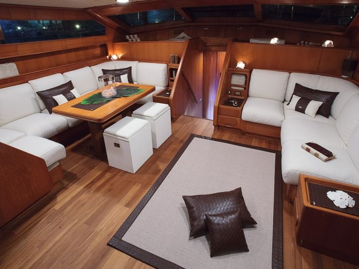 MY LOTTY - Benetti 26 m,saloon MY LOTTY - Benetti 26 m,saloon