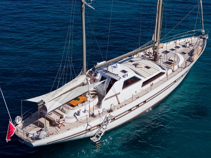 MY LOTTY - Benetti 26 m,aerial shot with waterline MY LOTTY - Benetti 26 m,aerial shot with waterline