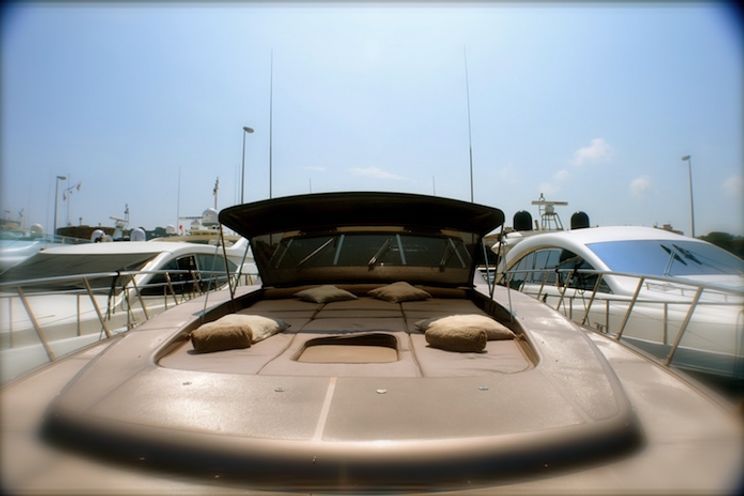 Charter Yacht Waï - Mangusta 80 - 3 Cabins - St Tropez - St Tropez - Cogolin - St Raphael