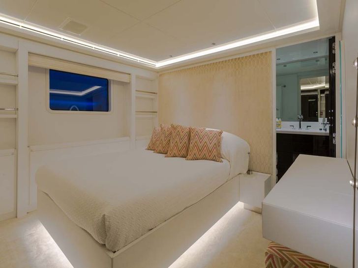 Starboard VIP cabin Starboard VIP cabin