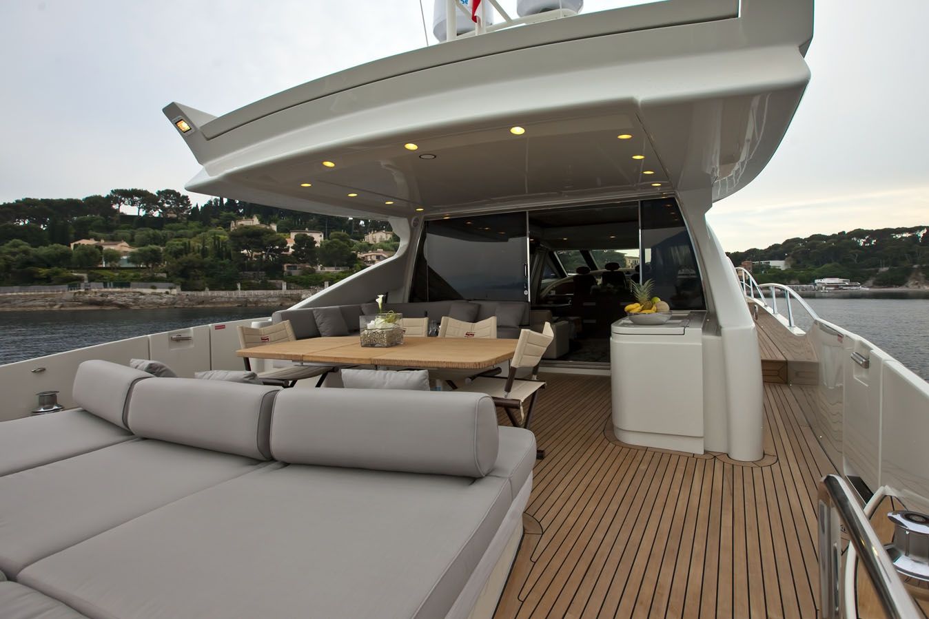 NAMI Azimut 86 Luxury Motoryacht Lounge