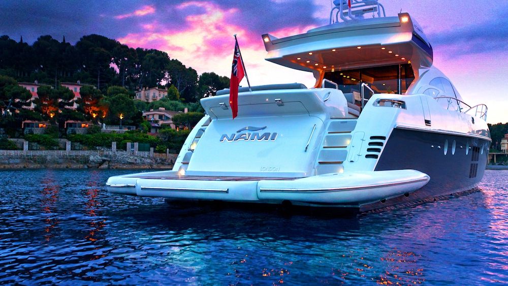 NAMI Azimut 86 Luxury Motoryacht Swim Platform