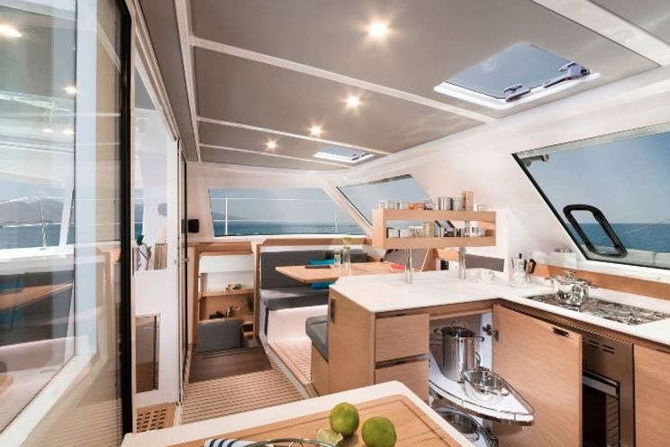 Charter Yacht Nautitech 40 Open - 4 Cabins - Palma - Mallorca