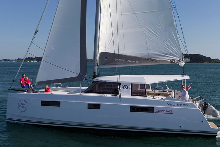 Charter Yacht Nautitech 40 Open - 4+1 Cabins - 2014 - Split