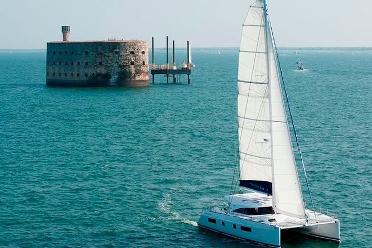 Charter Yacht Nautitech 542 - 5 Cabins - Corsica - French Riviera