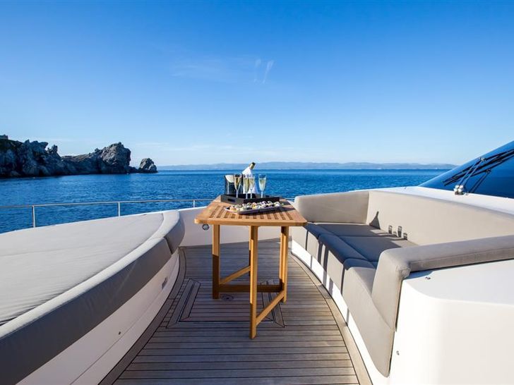NEA MONI Cayman 75 Luxury Yacht Sun Lounge 