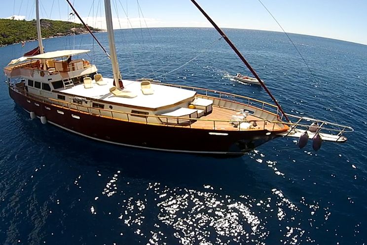 Charter Yacht Netamarine 30 - 7 Cabins - Mahe,Seychelles,Indian Ocean