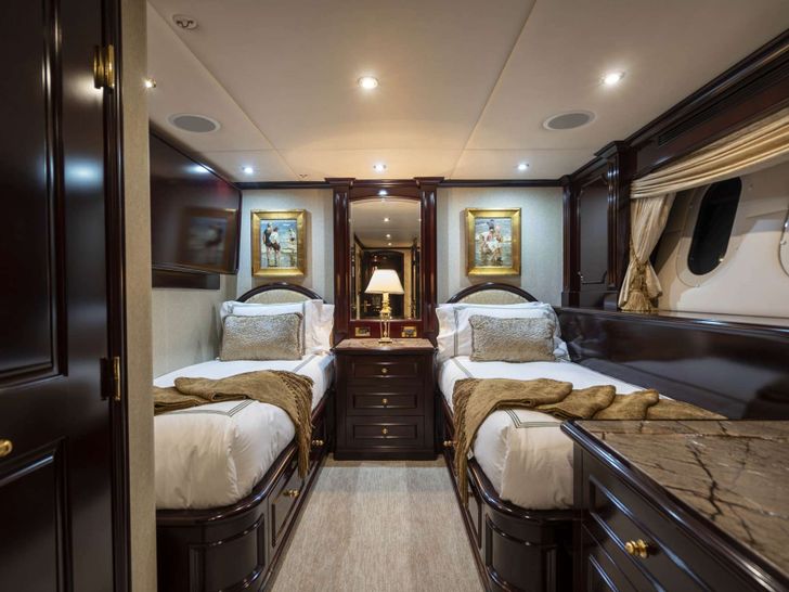 MISS CHRISTINE Twin Cabin MISS CHRISTINE Twin Cabin