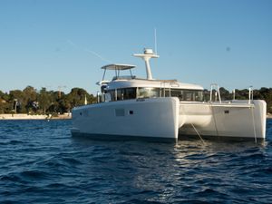Lagoon 40 MY - Day Charter Yacht/Week Charter - 4 cabins(4 double)- 2015 - Cannes - Antibes - Golfe Juan