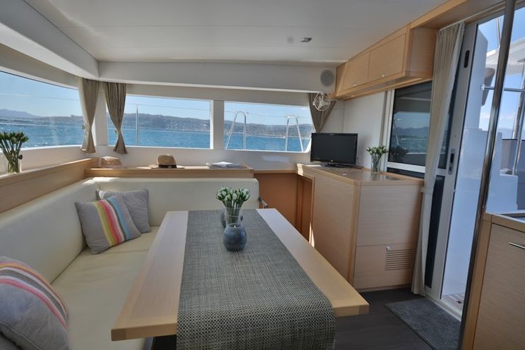 Charter Yacht Lagoon 40 MY - Day Charter Yacht/Week Charter - 4 cabins(4 double)- 2015 - Cannes - Antibes - Golfe Juan